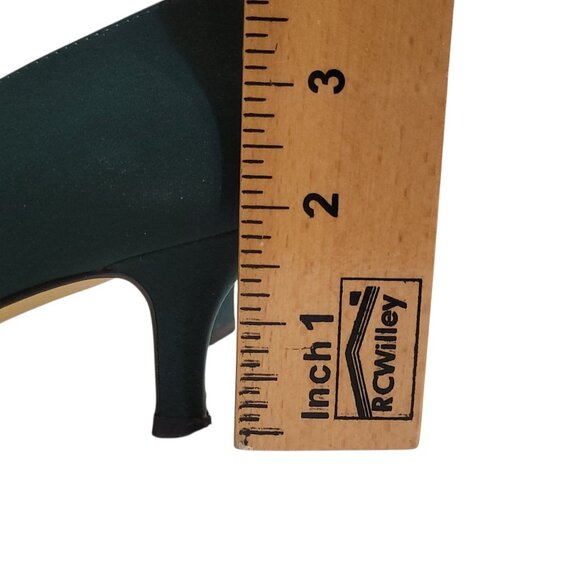Vintage Laura Scott Green Satin Kitten Heel Shoes Size 6.5 With Button Detail - Picture 3 of 16